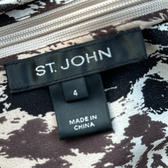 St. John silk leopard print tank top, size 4 - Picture 5 of 6